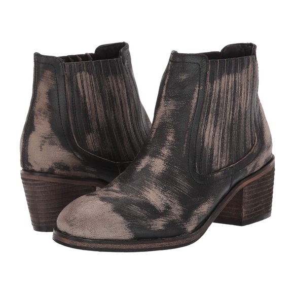 Roan Barcelona Black Buff Scratch Chelsea Boots Size 7 - Picture 1 of 14